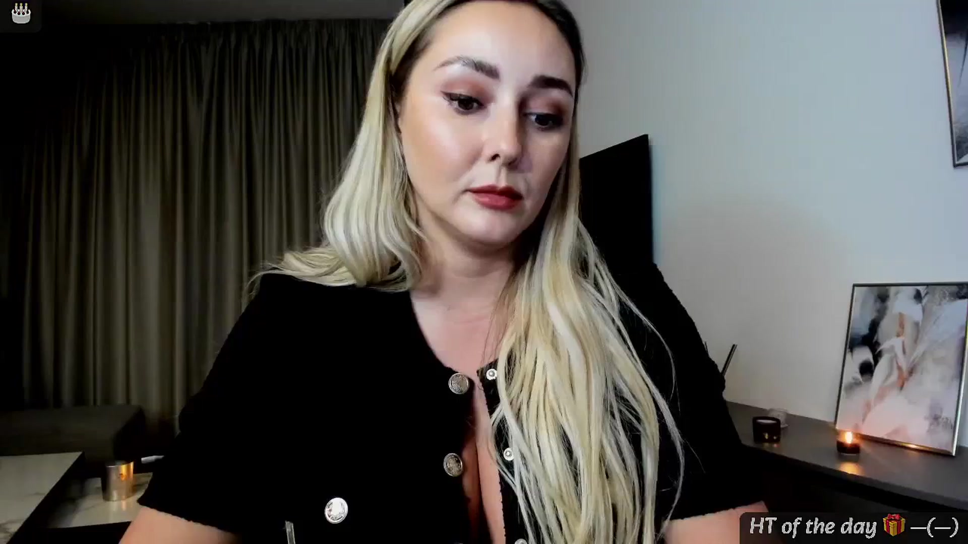 Gallery image thumbnail from BdayMi_Ha's myfreecams stream on, 01/18/2025, 12:36 image 10 of 20