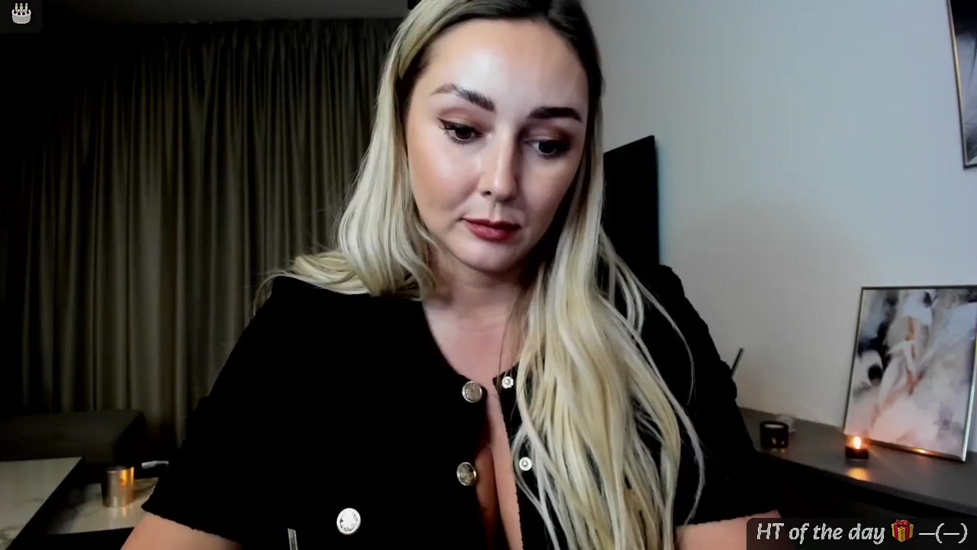 Gallery image thumbnail from BdayMi_Ha's myfreecams stream on, 01/18/2025, 12:36 image 7 of 20