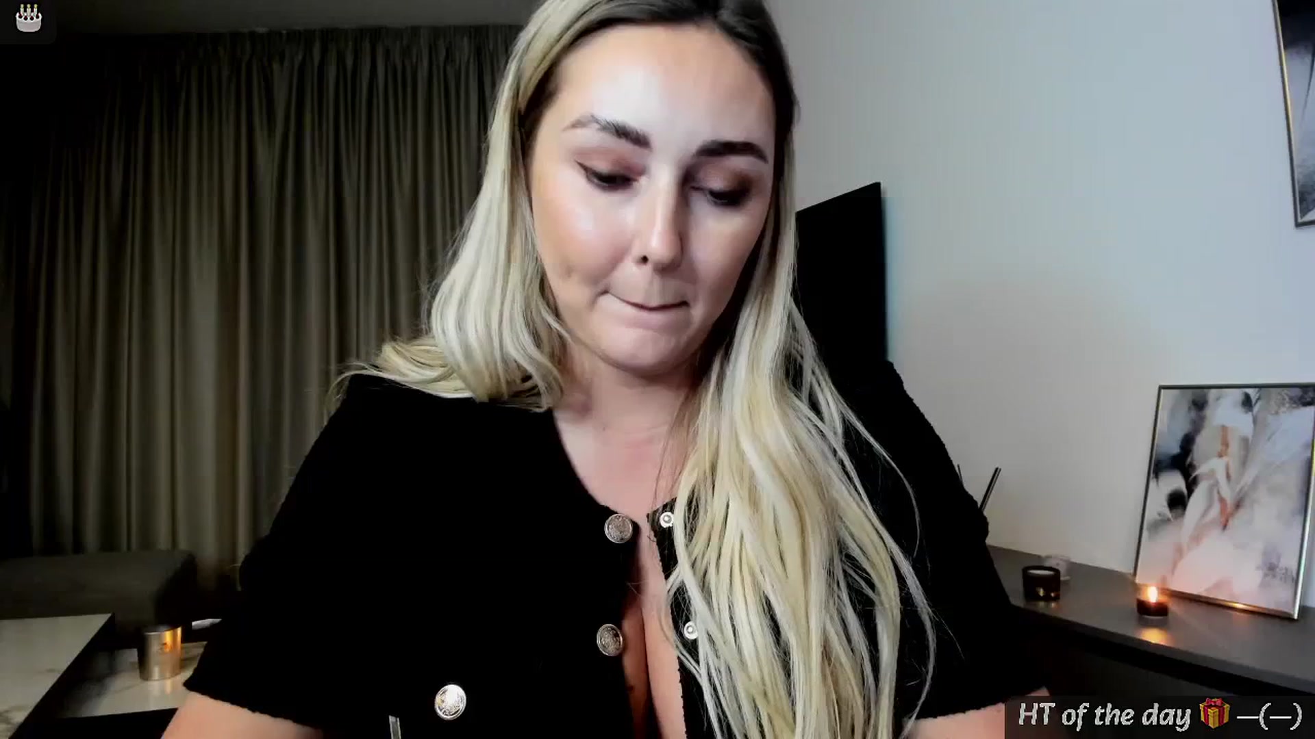 Gallery image thumbnail from BdayMi_Ha's myfreecams stream on, 01/18/2025, 12:36 image 11 of 20