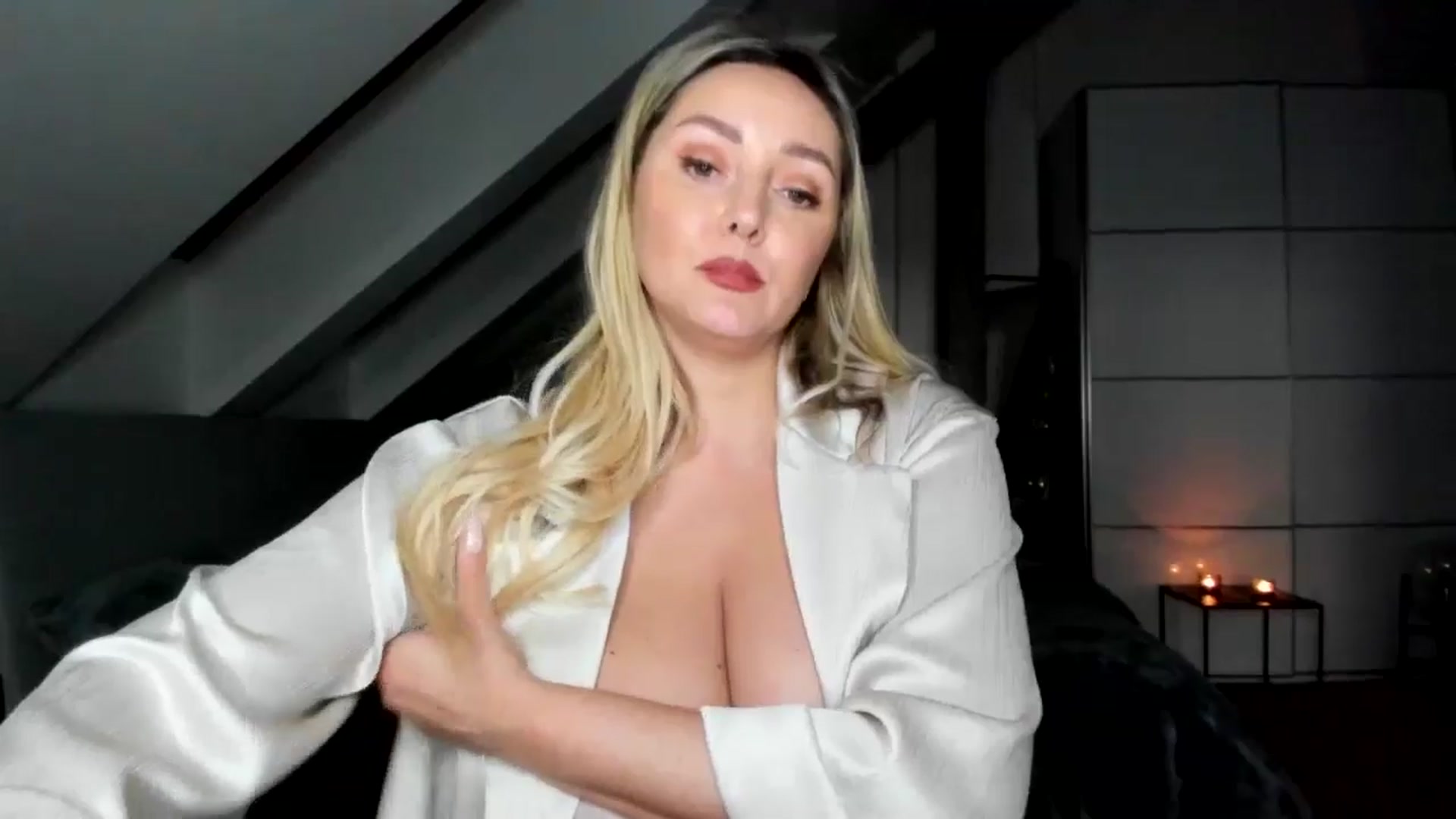 Gallery image thumbnail from BdayMi_Ha's myfreecams stream on, 01/03/2026, 22:39 image 19 of 20