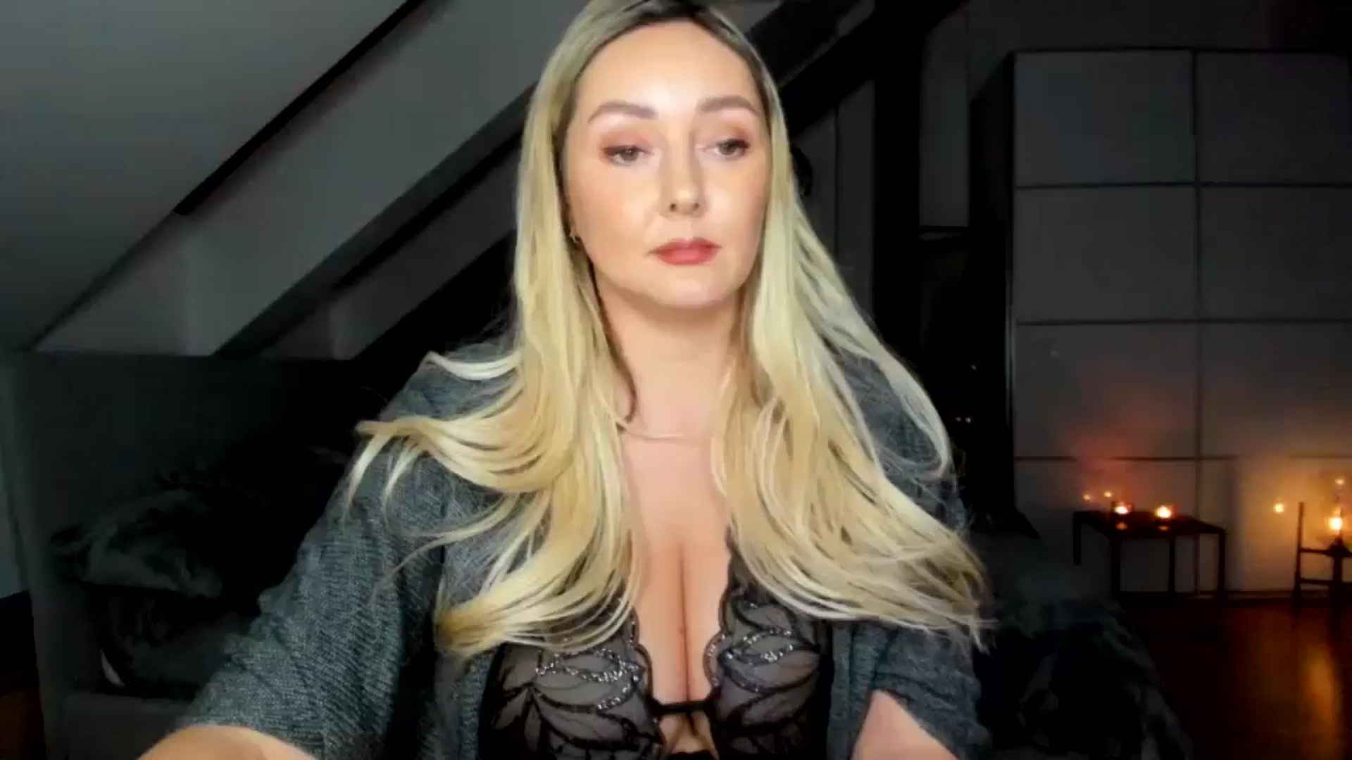 Gallery image thumbnail from BdayMi_Ha's myfreecams stream on, 01/04/2026, 16:51 image 5 of 20