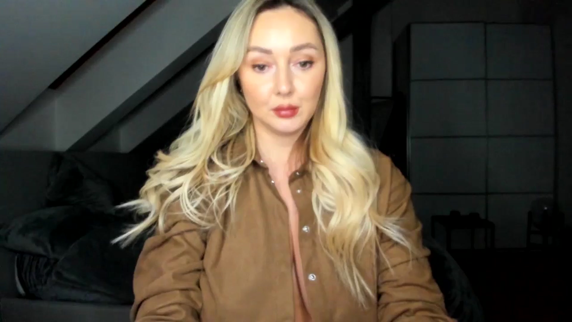Gallery image thumbnail from BdayMi_Ha's myfreecams stream on, 01/05/2026, 15:45 image 6 of 20