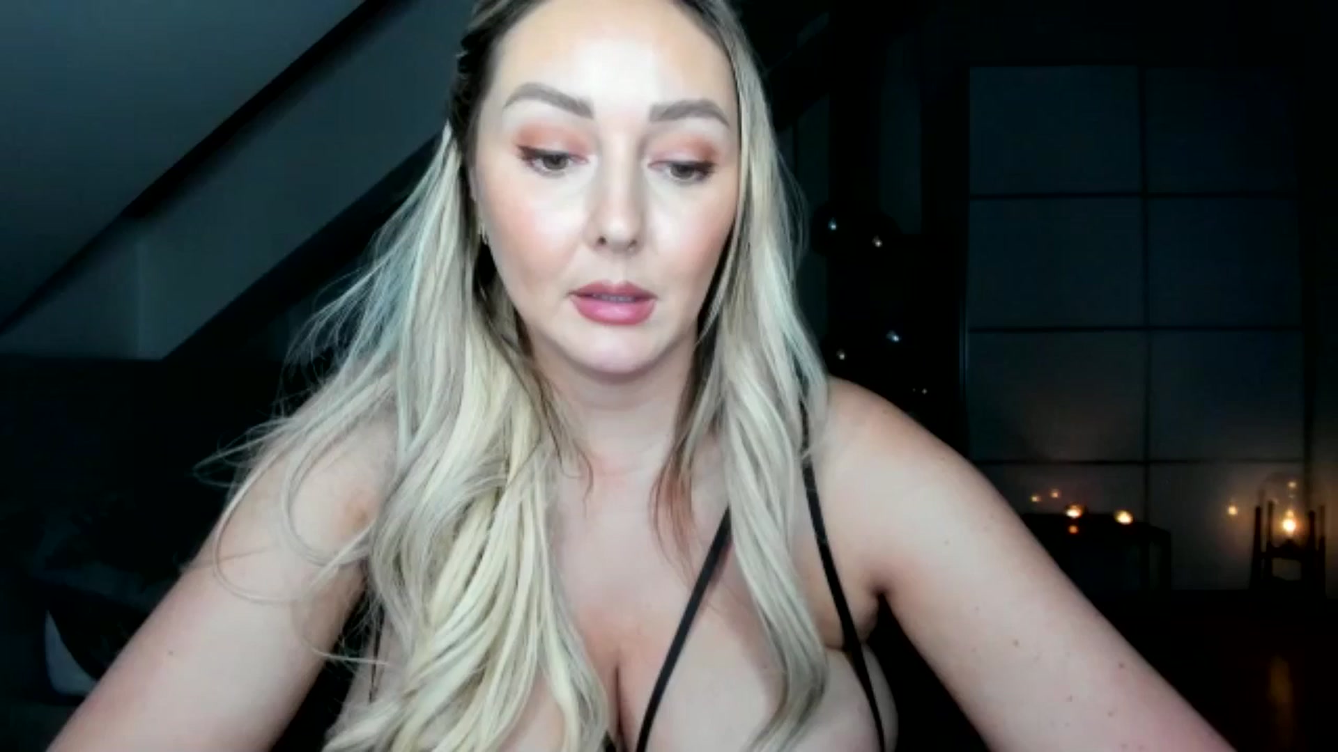 Gallery image thumbnail from BdayMi_Ha's myfreecams stream on, 01/10/2026, 16:13 image 10 of 20