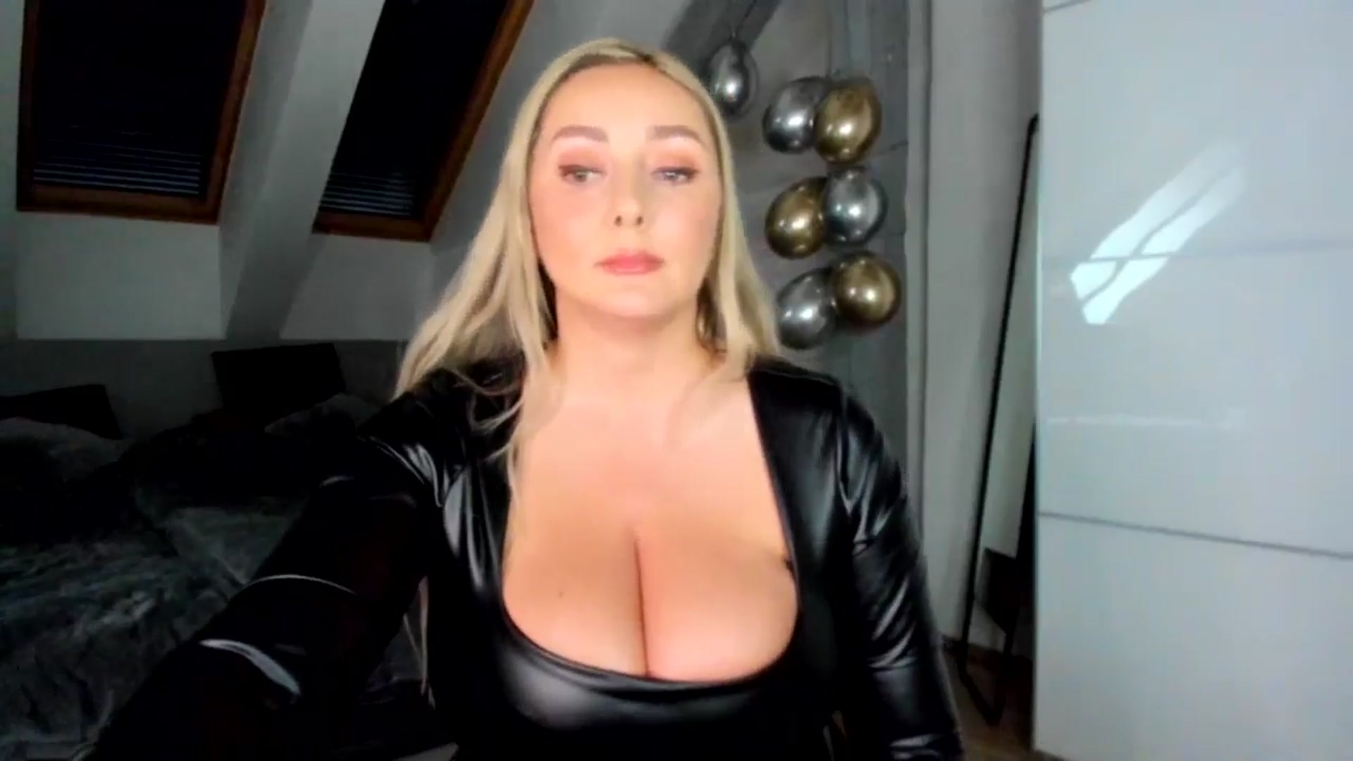 Gallery image thumbnail from BdayMi_Ha's myfreecams stream on, 01/15/2026, 15:11 image 11 of 20