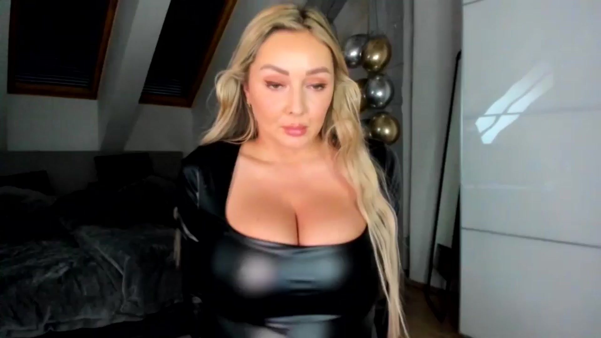 Gallery image thumbnail from BdayMi_Ha's myfreecams stream on, 01/15/2026, 15:11 image 13 of 20