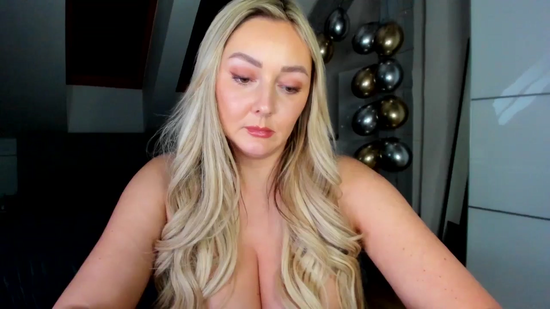 Gallery image thumbnail from BdayMi_Ha's myfreecams stream on, 01/17/2026, 14:57 image 17 of 20