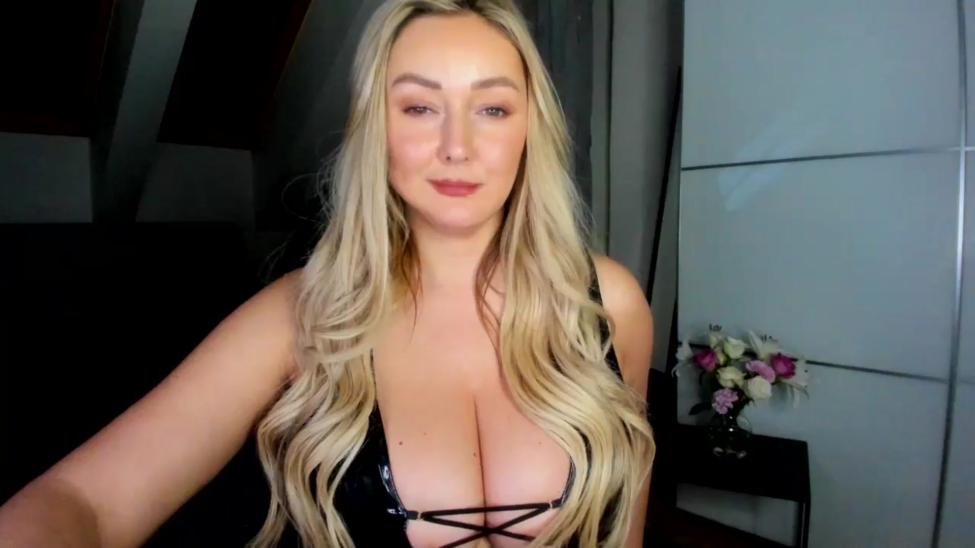 Gallery image thumbnail from BdayMi_Ha's myfreecams stream on, 01/25/2026, 16:48 image 14 of 20
