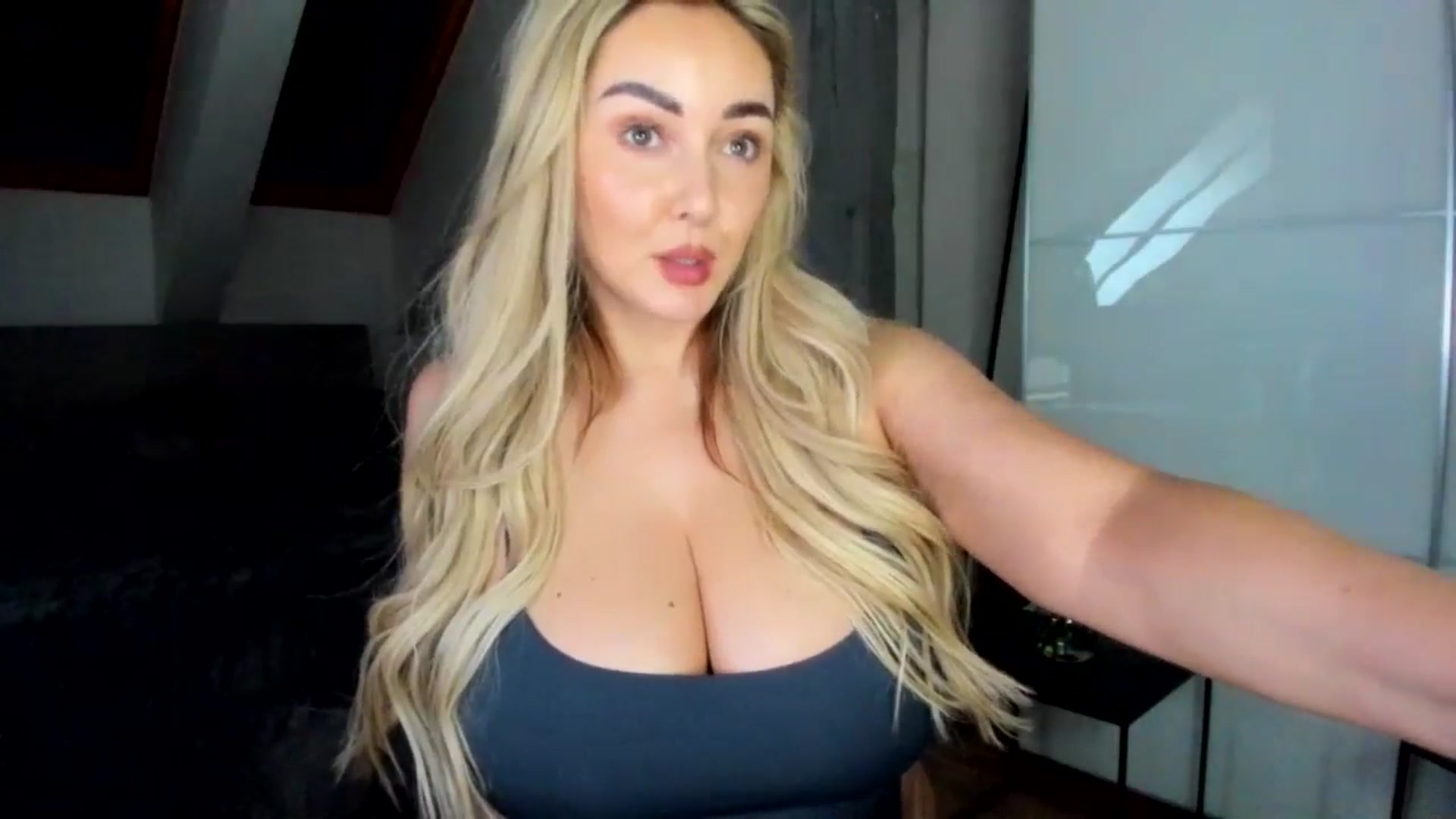Gallery image thumbnail from BdayMi_Ha's myfreecams stream on, 01/26/2026, 14:45 image 2 of 20