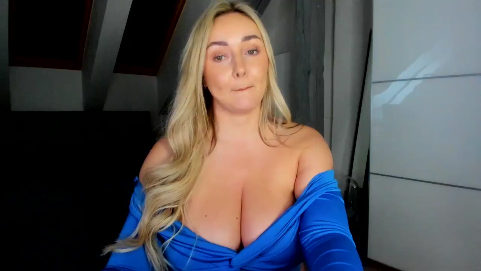 Gallery image thumbnail from BdayMi_Ha's myfreecams stream on, 01/27/2026, 15:32 image 4 of 20