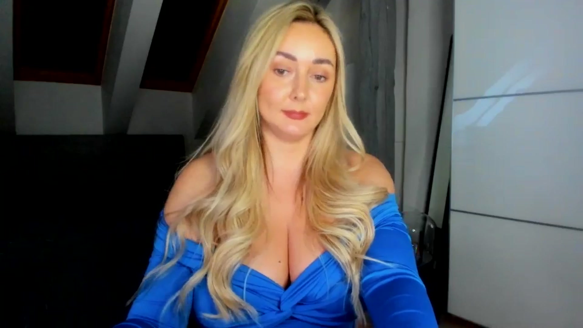 Gallery image thumbnail from BdayMi_Ha's myfreecams stream on, 01/27/2026, 15:32 image 17 of 20