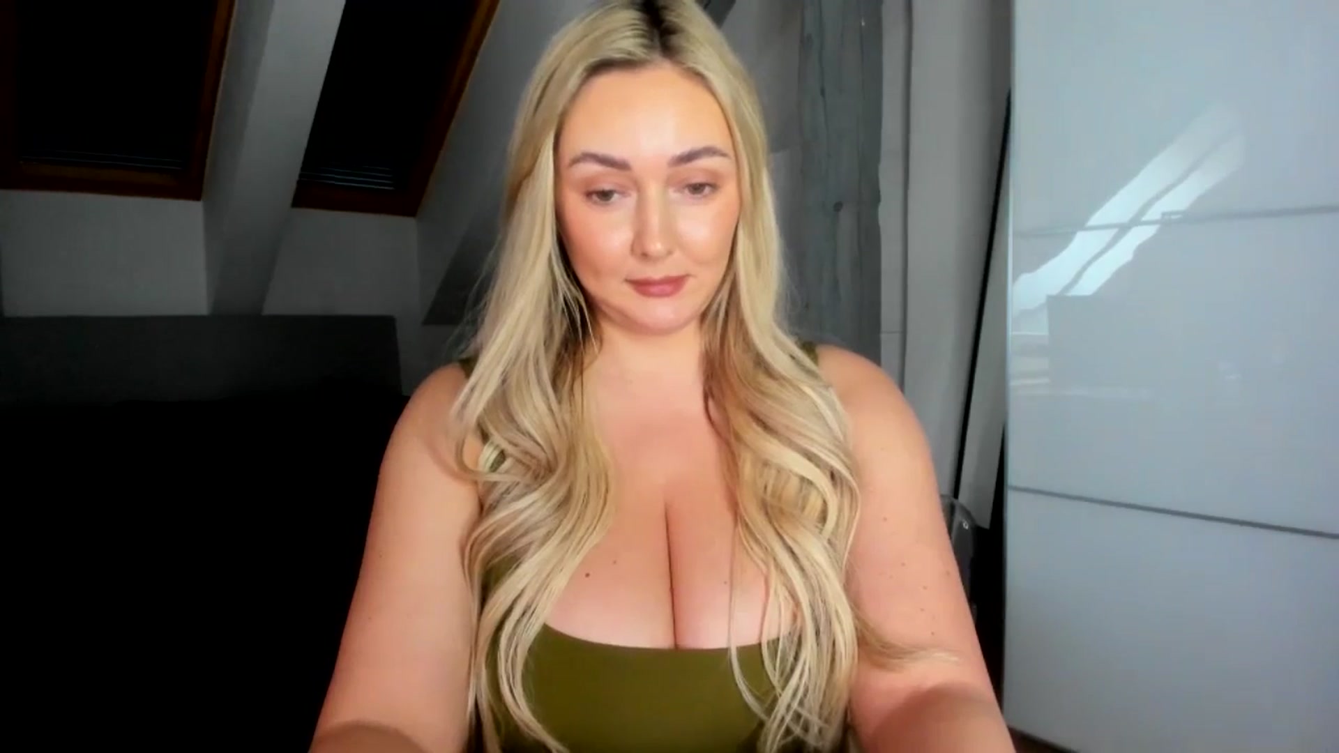 Gallery image thumbnail from BdayMi_Ha's myfreecams stream on, 01/28/2026, 13:51 image 14 of 20