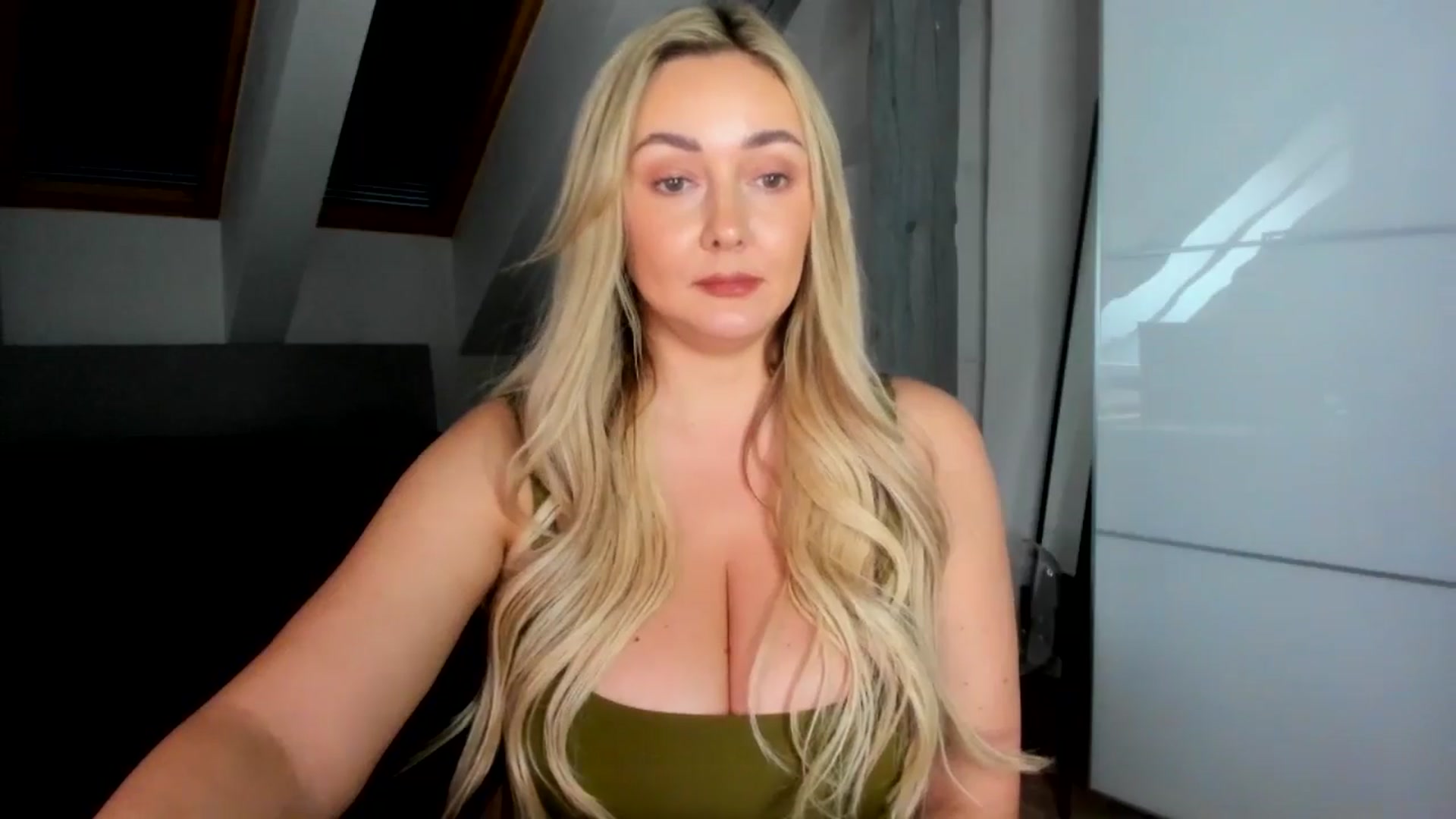 Gallery image thumbnail from BdayMi_Ha's myfreecams stream on, 01/28/2026, 13:51 image 15 of 20