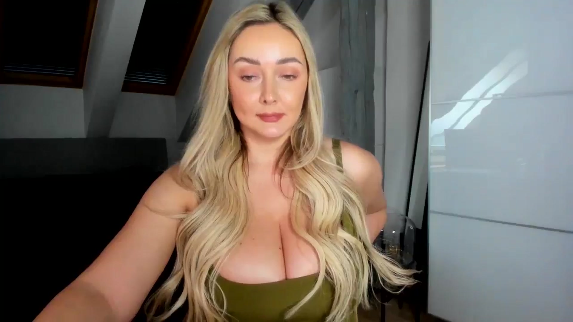 Gallery image thumbnail from BdayMi_Ha's myfreecams stream on, 01/28/2026, 13:51 image 8 of 20
