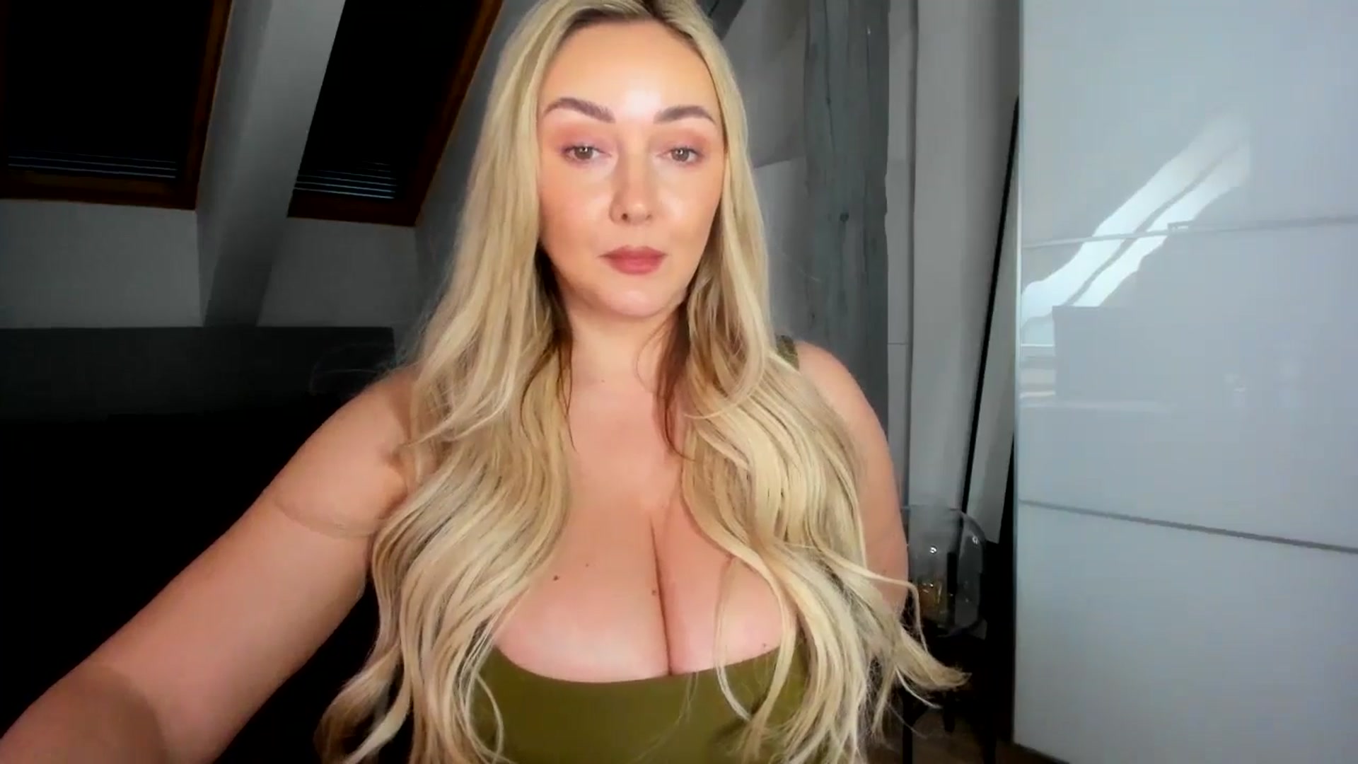 Gallery image thumbnail from BdayMi_Ha's myfreecams stream on, 01/28/2026, 13:51 image 6 of 20
