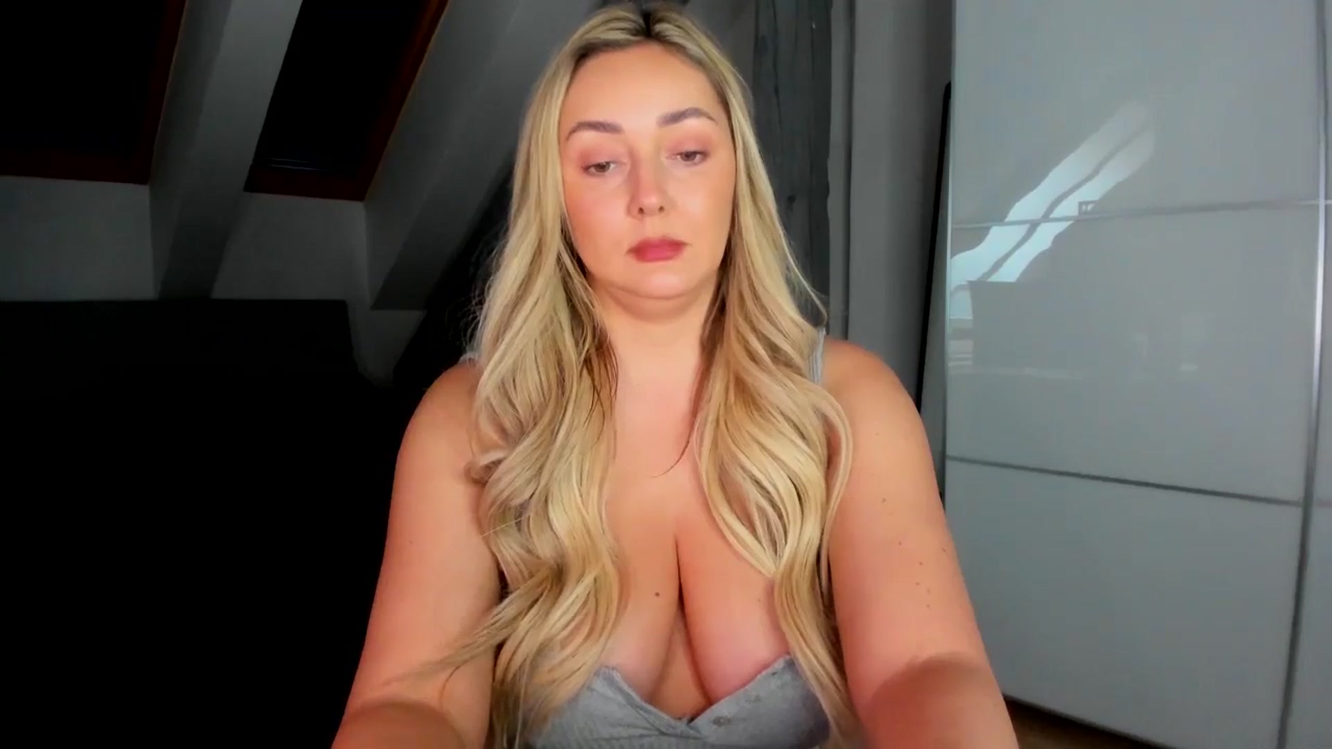 Gallery image thumbnail from BdayMi_Ha's myfreecams stream on, 01/30/2026, 14:39 image 12 of 20