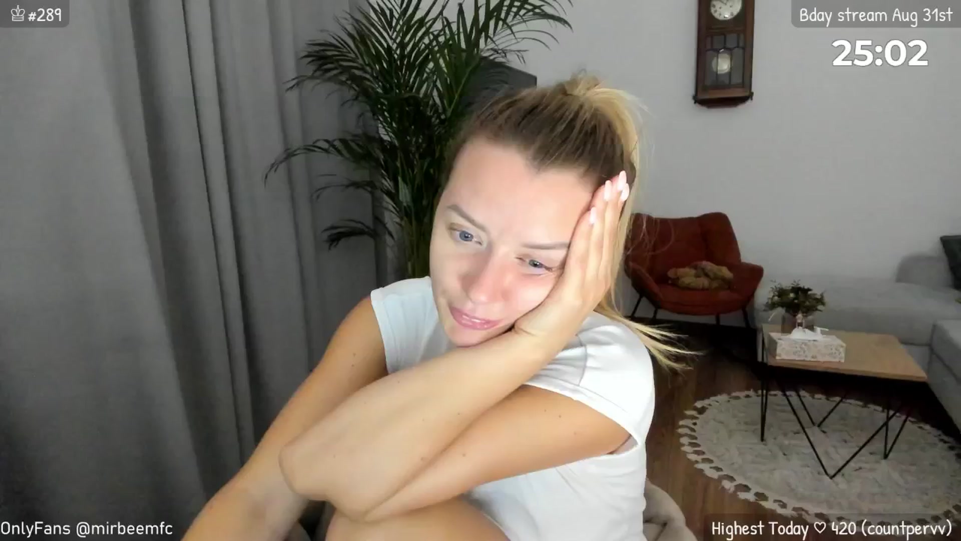 Gallery image thumbnail from BdayMonthMir's myfreecams stream on, 08/13/2024, 24:56 image 17 of 20
