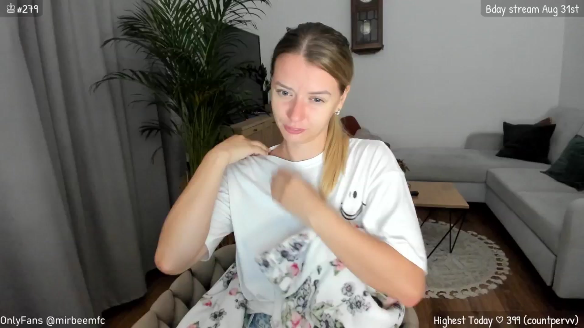 Gallery image thumbnail from BdayMonthMir's myfreecams stream on, 08/17/2024, 24:01 image 5 of 20
