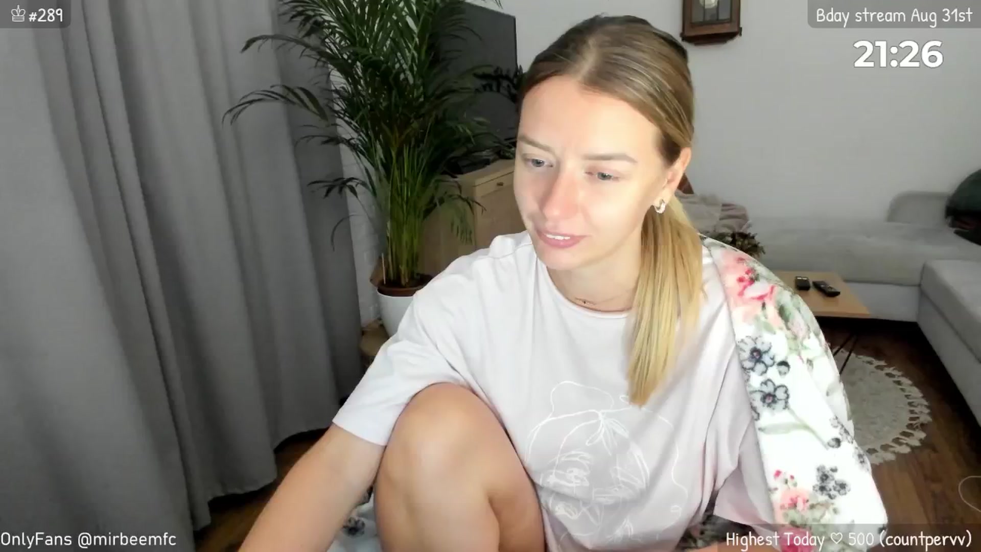 Gallery image thumbnail from BdayMonthMir's myfreecams stream on, 08/19/2024, 24:48 image 12 of 20