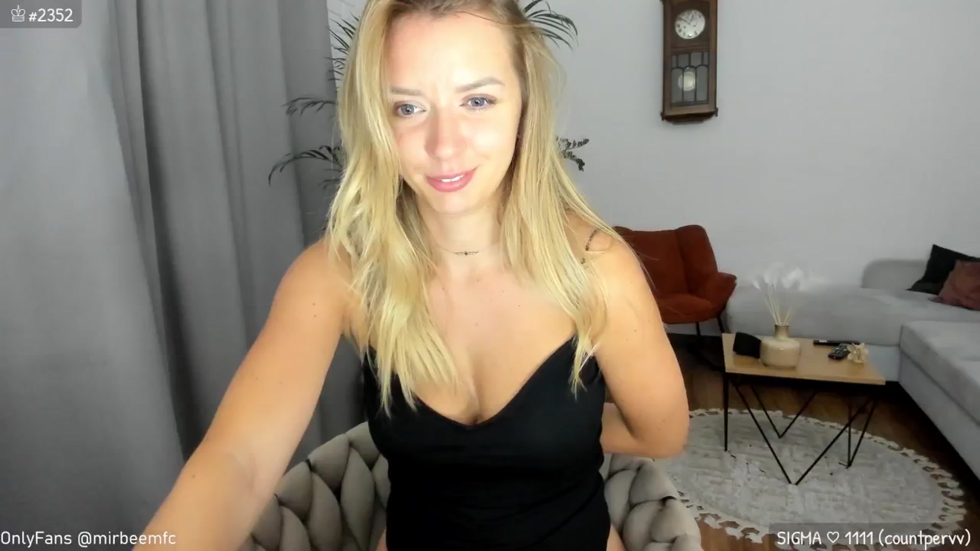 Gallery image thumbnail from BdayMonthMir's myfreecams stream on, 09/12/2024, 24:37 image 16 of 20