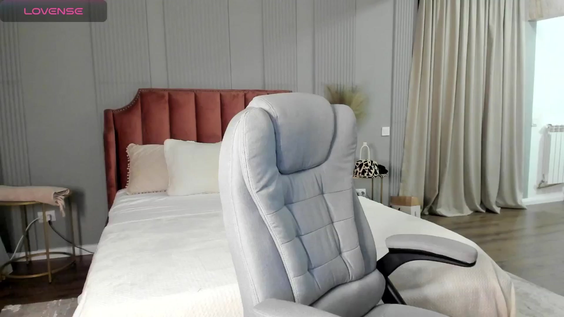 Gallery image thumbnail from BdayMonthNel's myfreecams stream on, 08/01/2024, 21:29 image 12 of 20