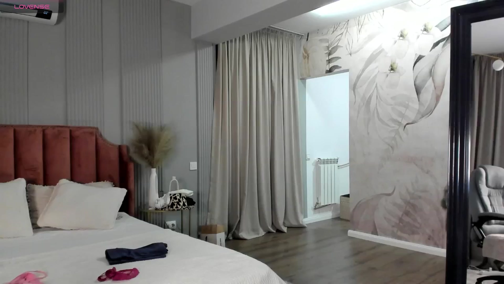 Gallery image thumbnail from BdayMonthNel's myfreecams stream on, 08/02/2024, 22:31 image 8 of 20