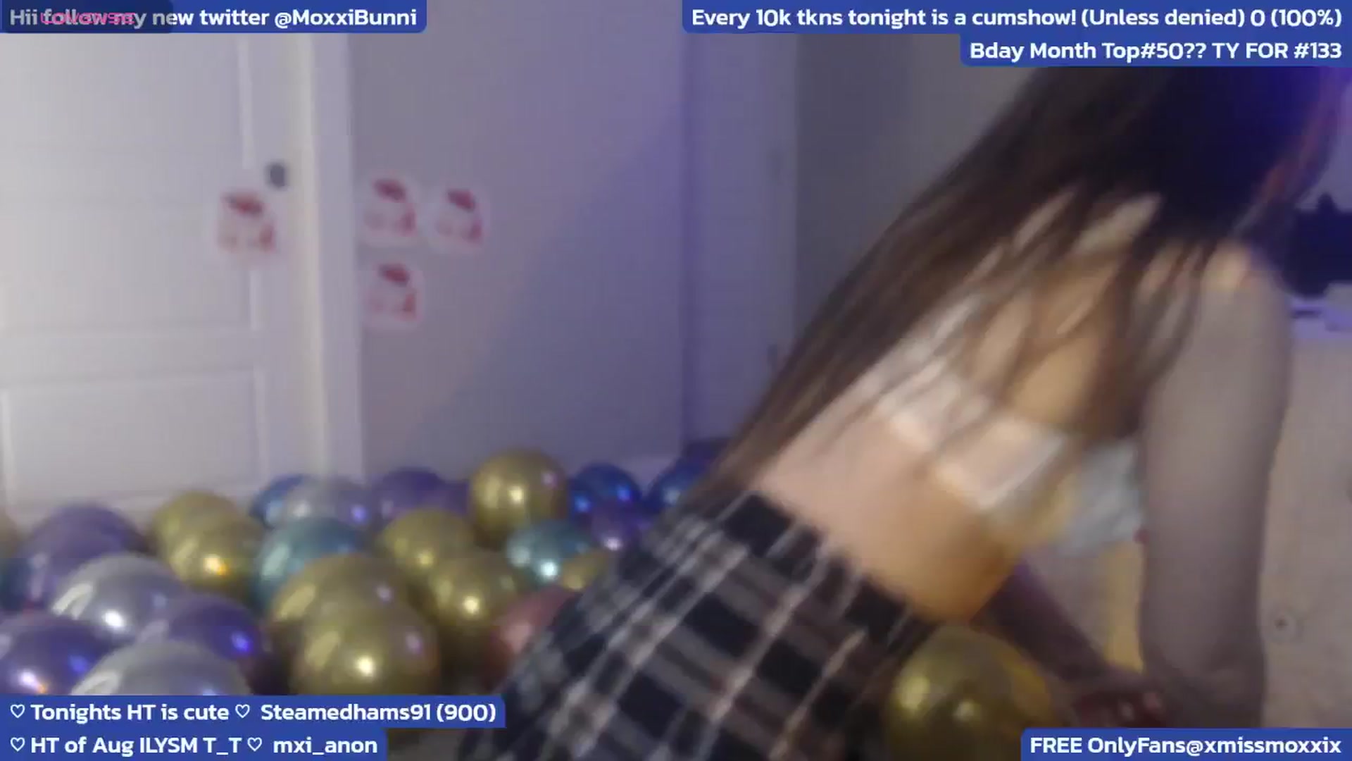 Gallery image thumbnail from BdayMoxxi's myfreecams stream on, 08/25/2024, 05:40 image 2 of 20
