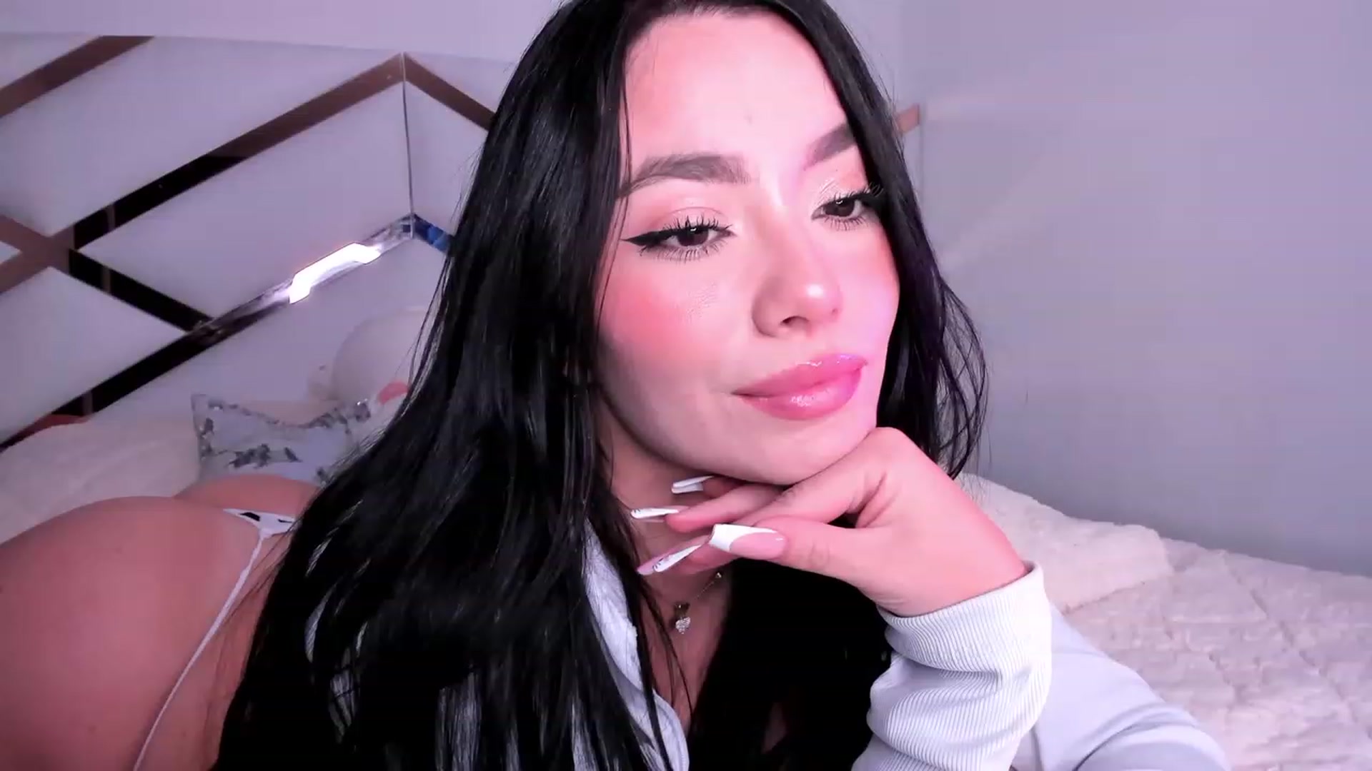 Gallery image thumbnail from BdayNatasha's myfreecams stream on, 05/21/2023, 06:53 image 7 of 20