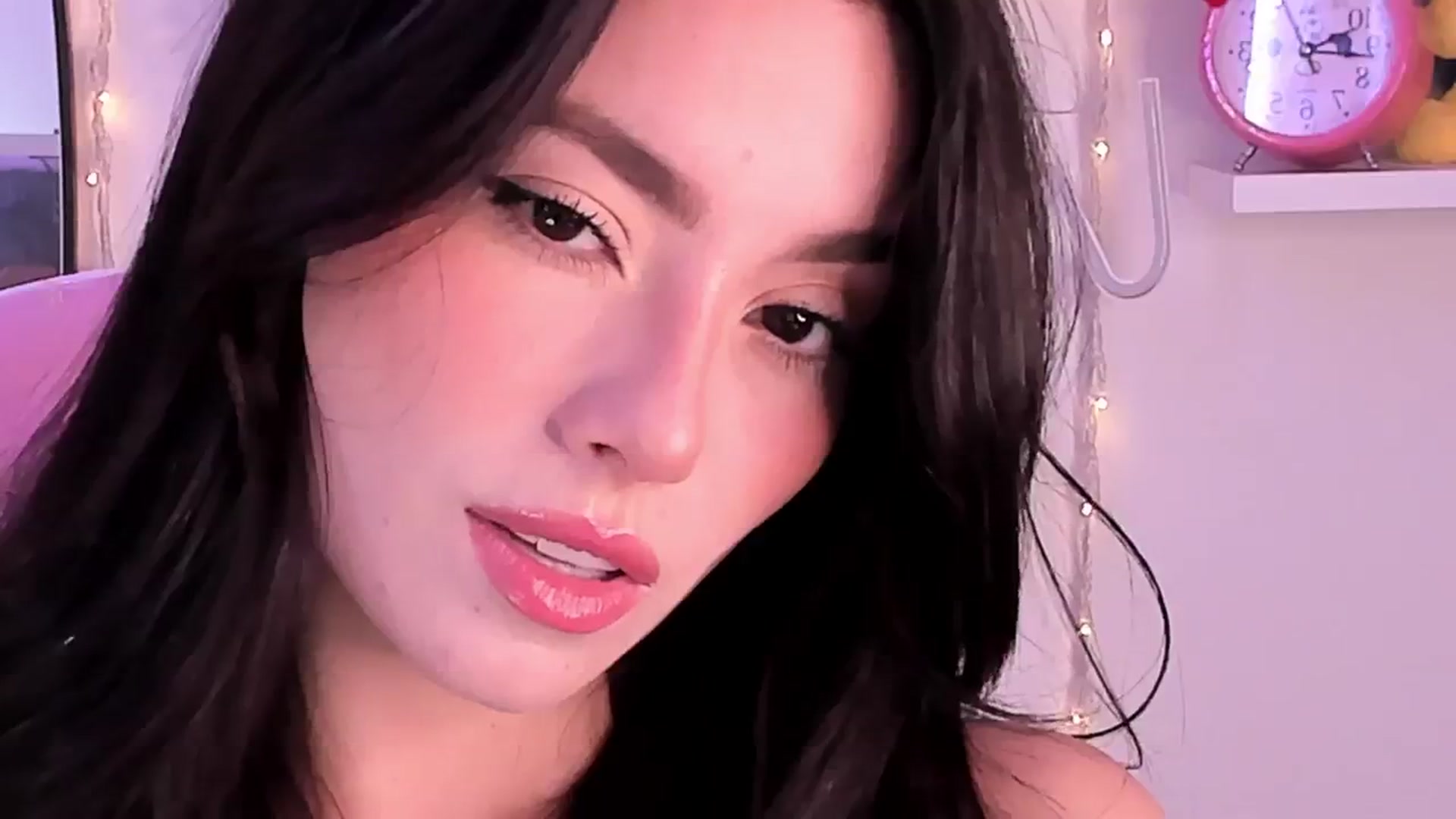 Gallery image thumbnail from BdayNaty's myfreecams stream on, 05/30/2024, 16:01 image 14 of 20