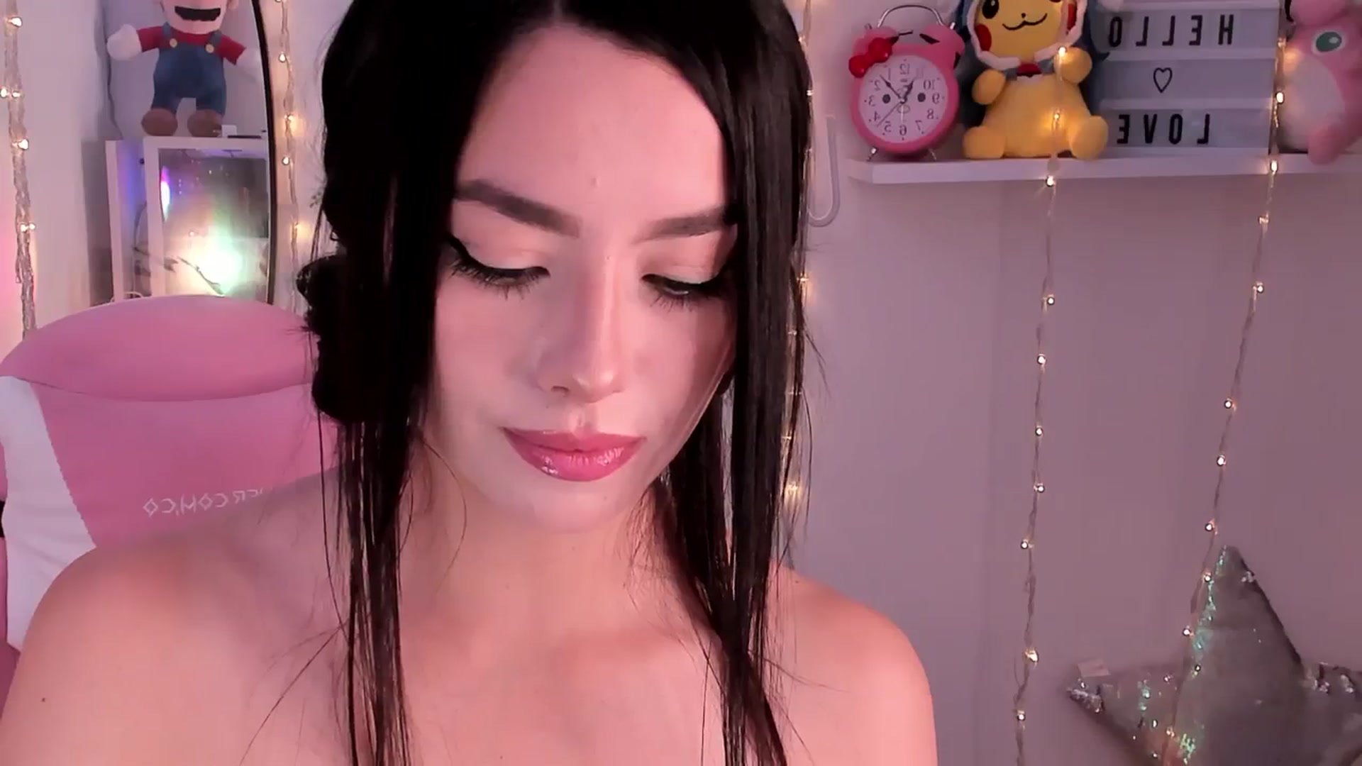 Gallery image thumbnail from BdayNaty's myfreecams stream on, 06/19/2024, 06:15 image 6 of 20