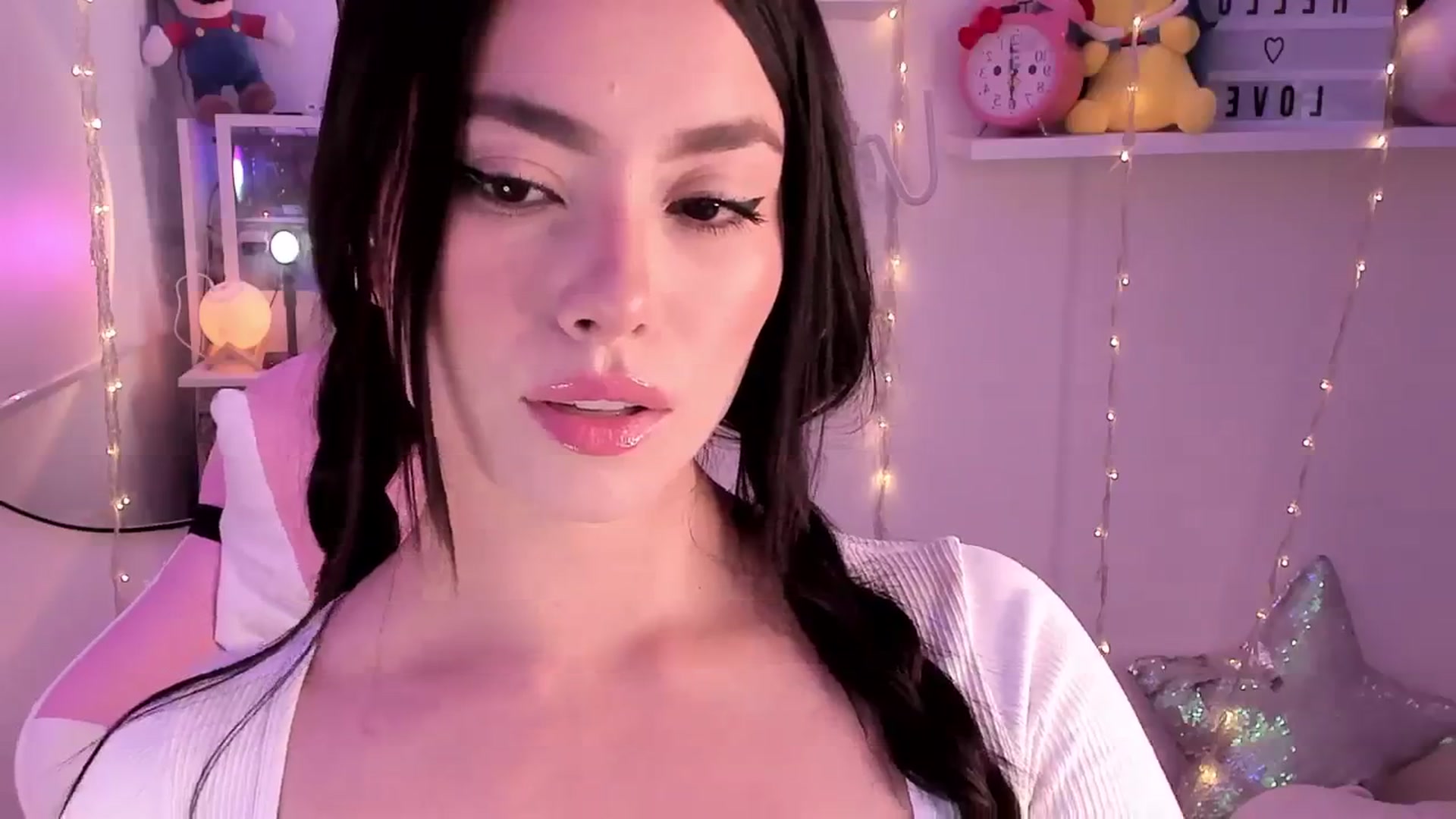 Gallery image thumbnail from BdayNaty's myfreecams stream on, 06/28/2024, 05:02 image 4 of 20