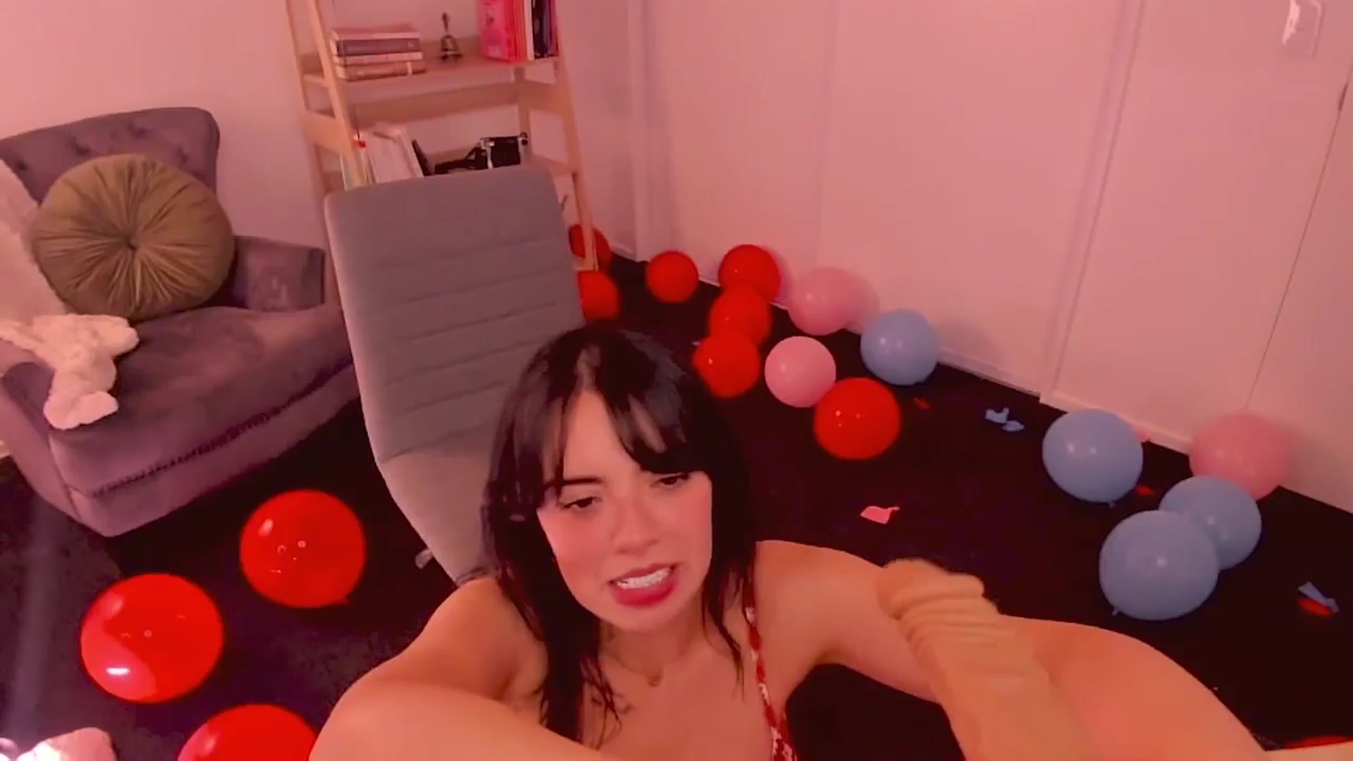 Gallery image thumbnail from BdayNina's myfreecams stream on, 09/01/2025, 24:02 image 13 of 20