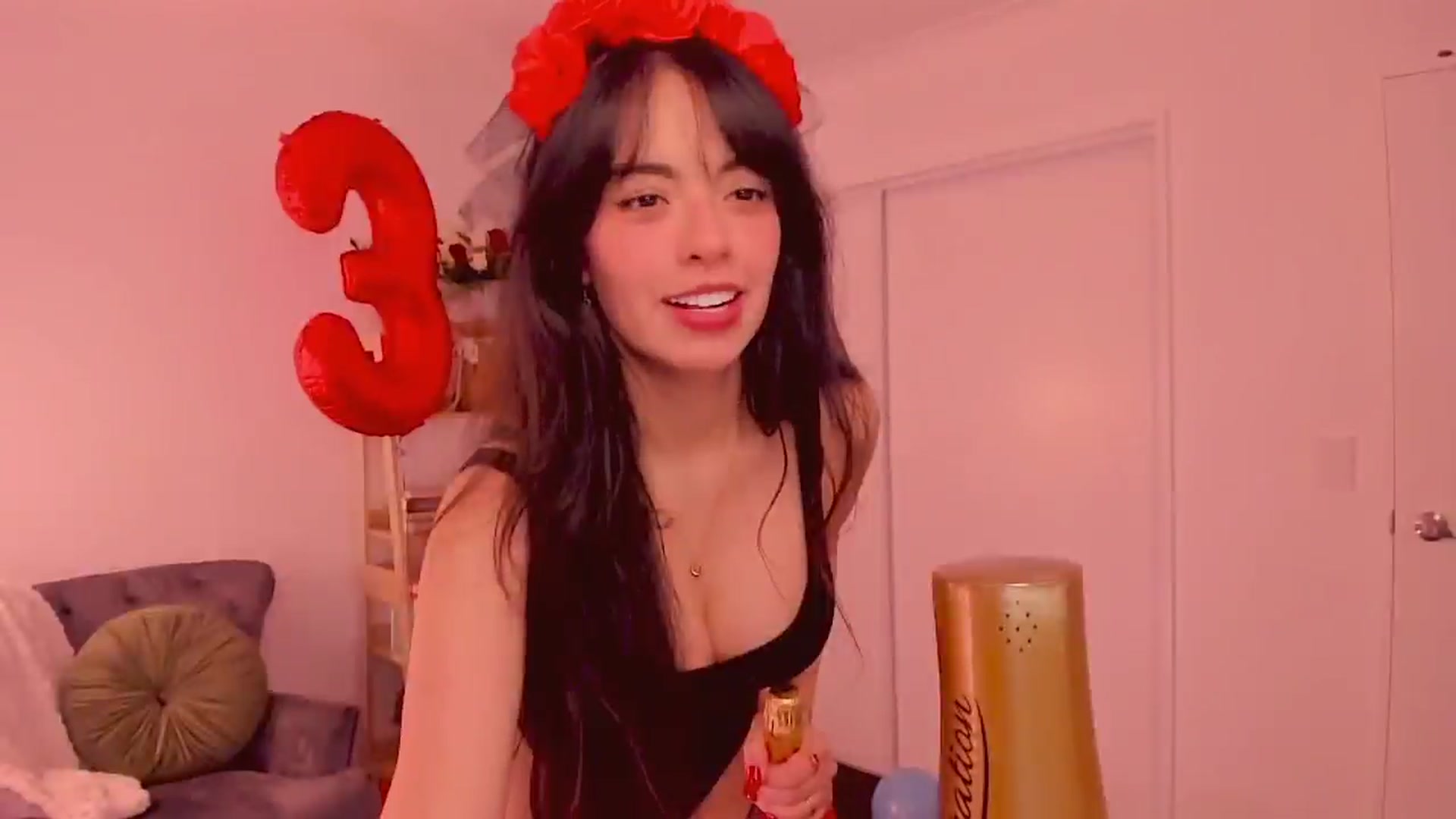 Gallery image thumbnail from BdayNina's myfreecams stream on, 09/01/2025, 24:02 image 20 of 20
