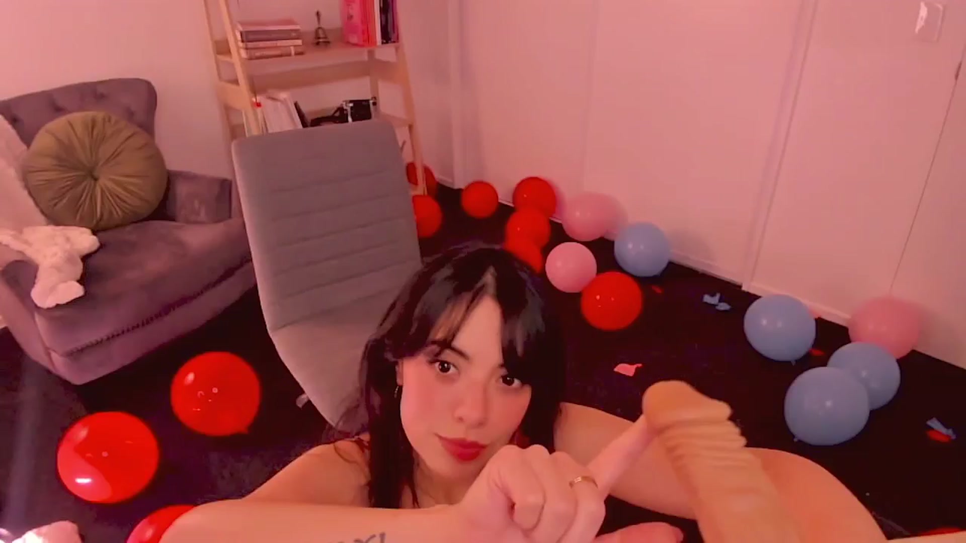 Gallery image thumbnail from BdayNina's myfreecams stream on, 09/01/2025, 05:47 image 4 of 20