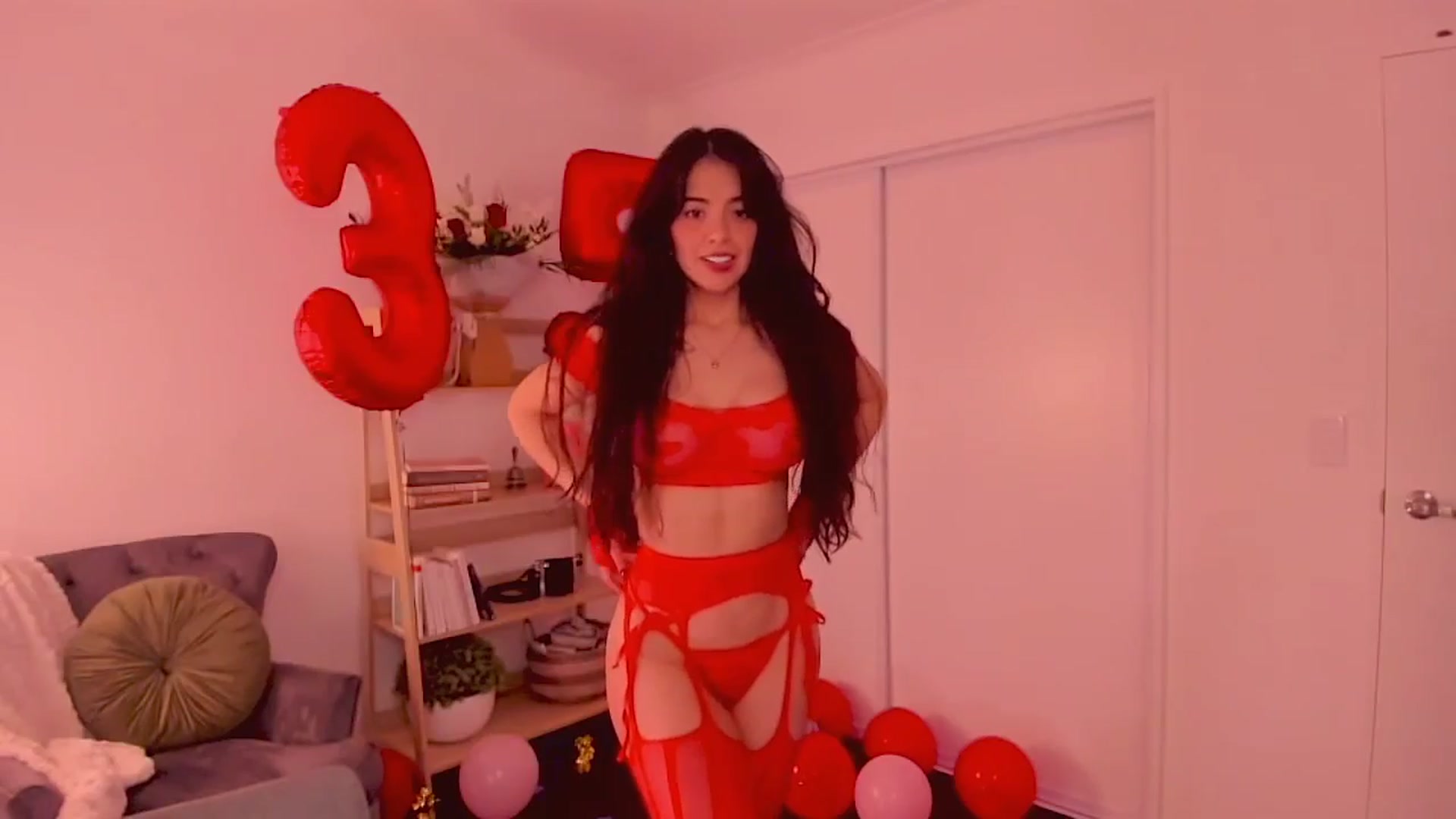 Gallery image thumbnail from BdayNina's myfreecams stream on, 09/01/2025, 05:47 image 16 of 20