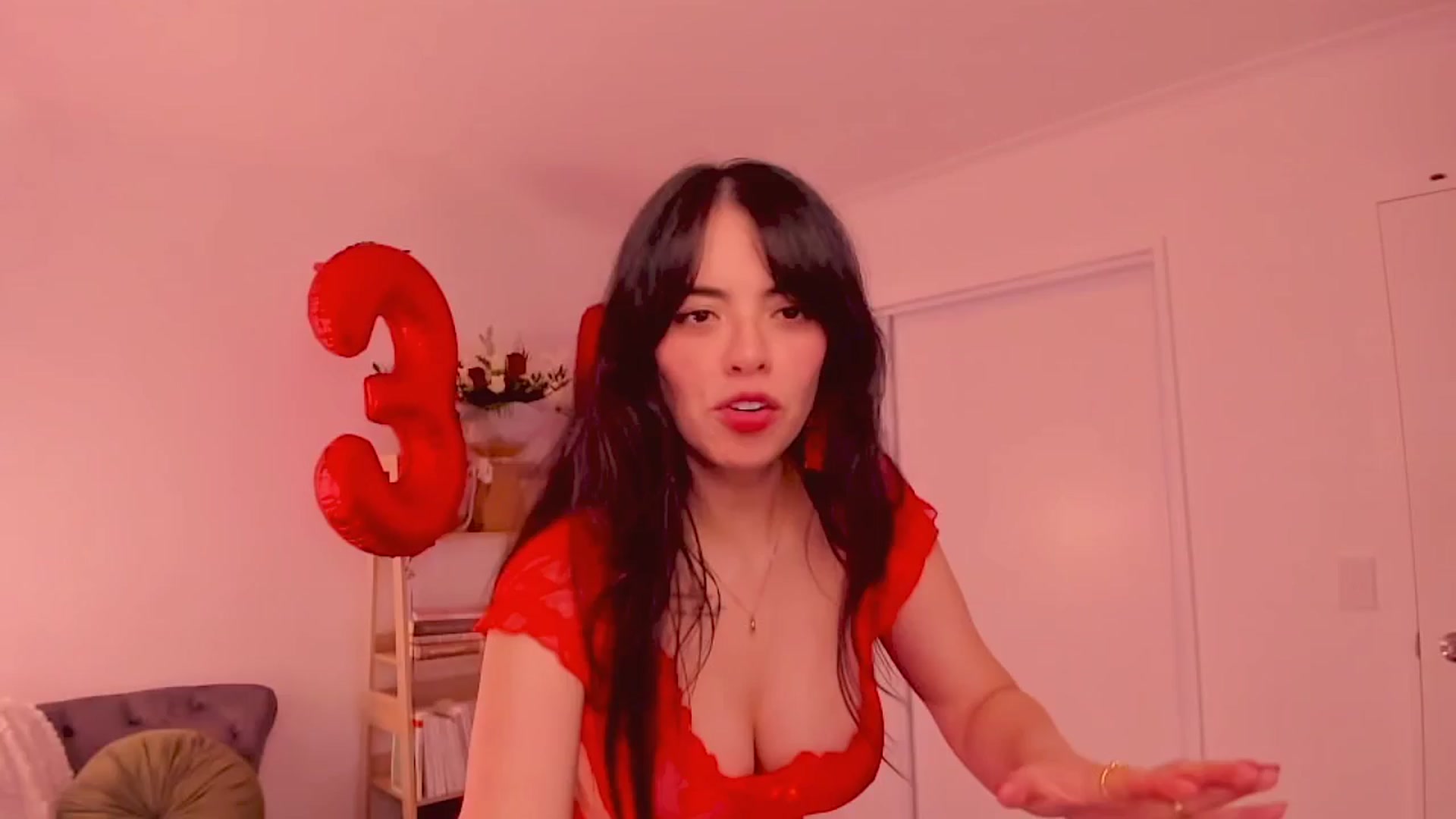 Gallery image thumbnail from BdayNina's myfreecams stream on, 09/01/2025, 06:53 image 17 of 20