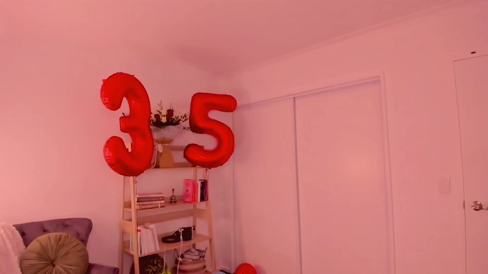 Gallery image thumbnail from BdayNina's myfreecams stream on, 09/01/2025, 06:53 image 10 of 20