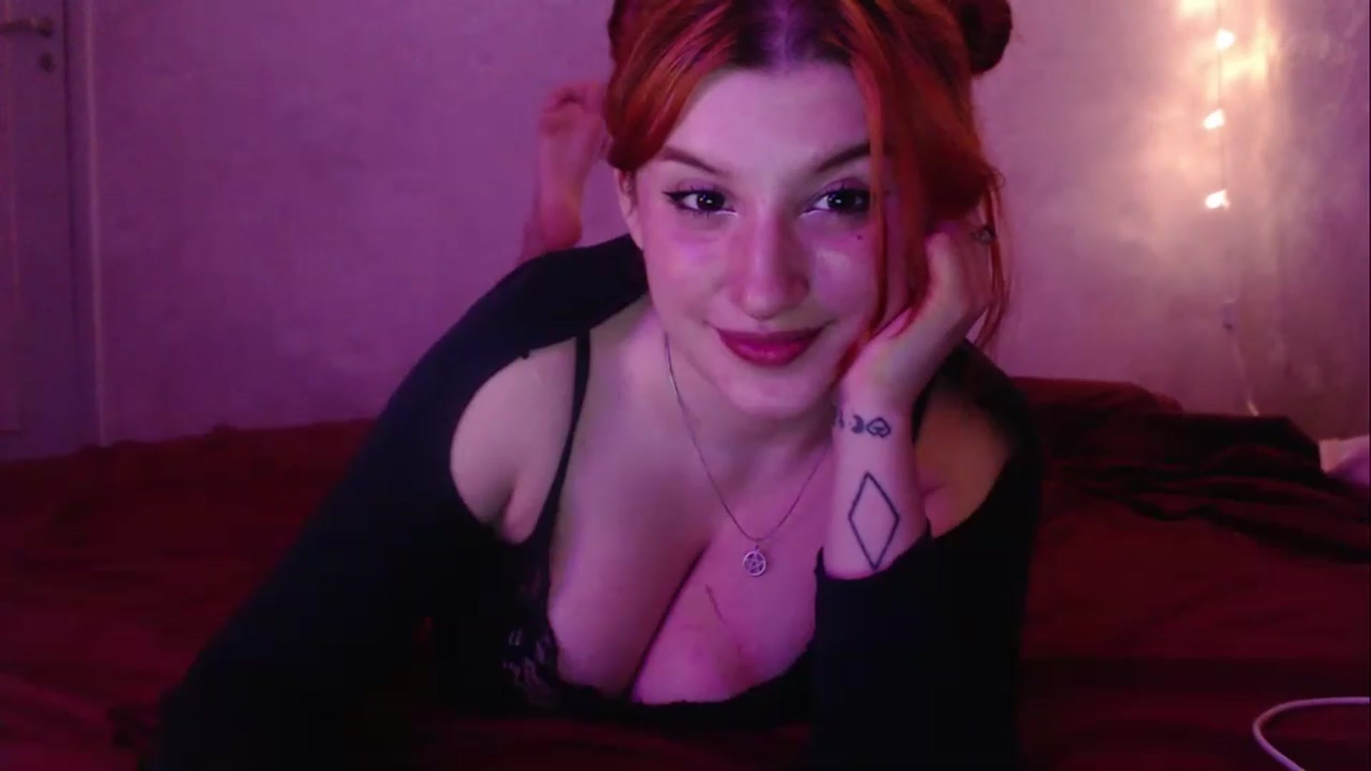 Gallery image thumbnail from BdayPanda's myfreecams stream on, 04/20/2023, 07:09 image 15 of 20