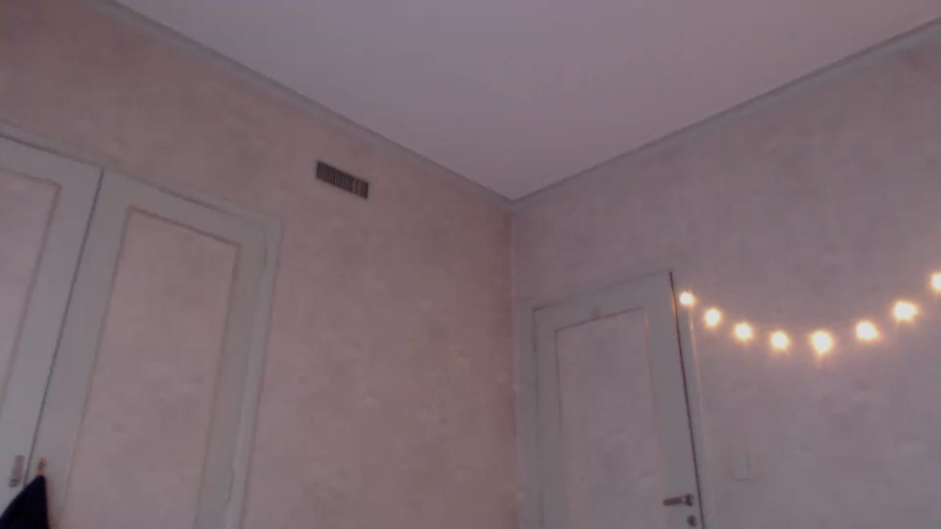 Gallery image thumbnail from BdayPanda's myfreecams stream on, 05/04/2023, 11:18 image 15 of 20