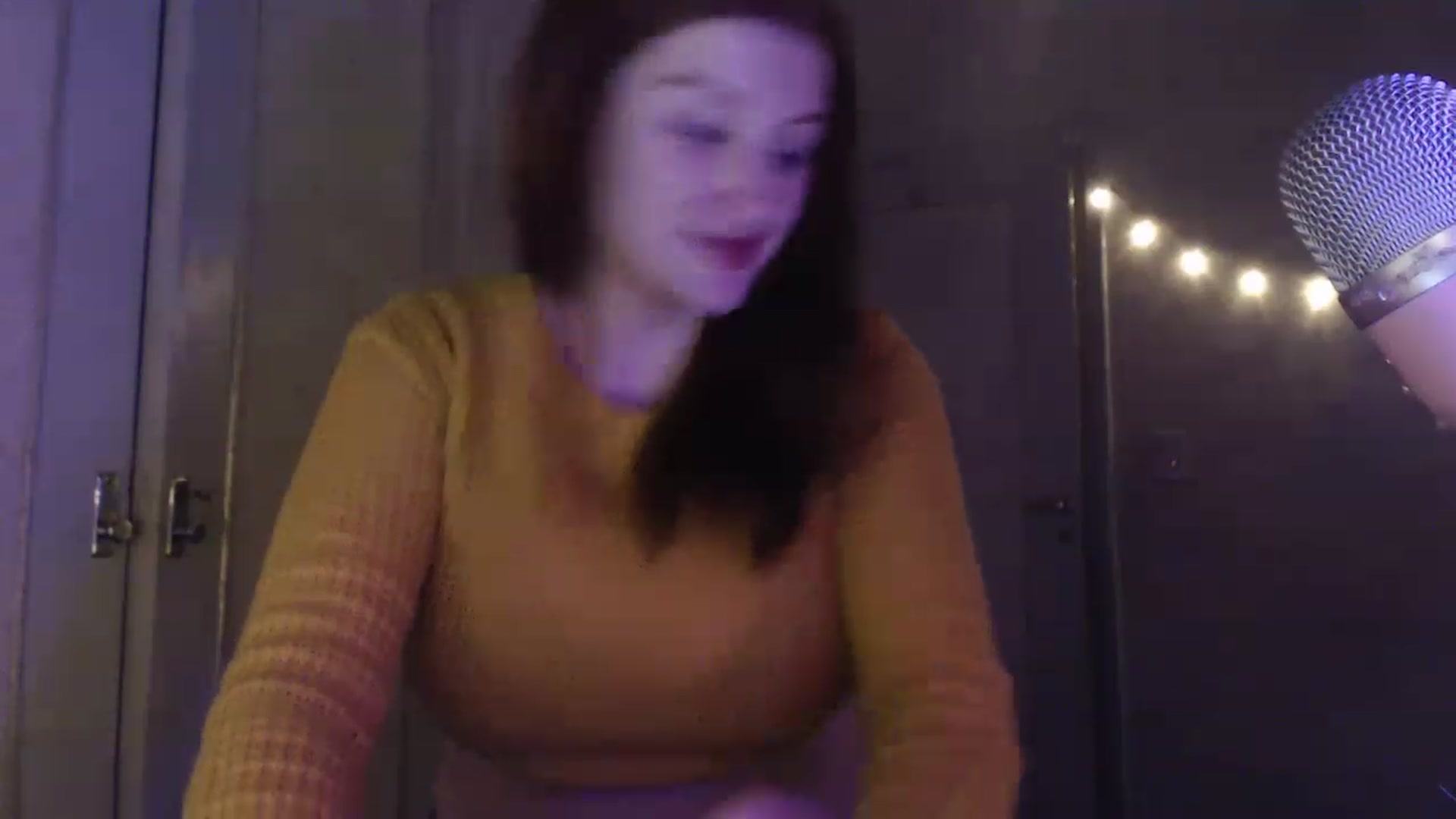 Gallery image thumbnail from BdayPanda's myfreecams stream on, 06/21/2023, 06:18 image 13 of 20