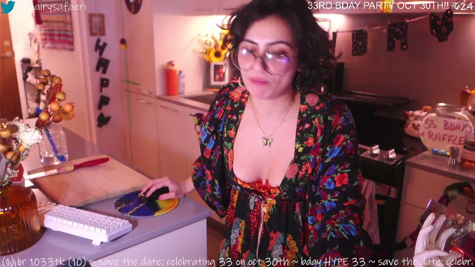 Gallery image thumbnail from BdaySafaeri's myfreecams stream on, 10/28/2025, 19:01 image 10 of 20