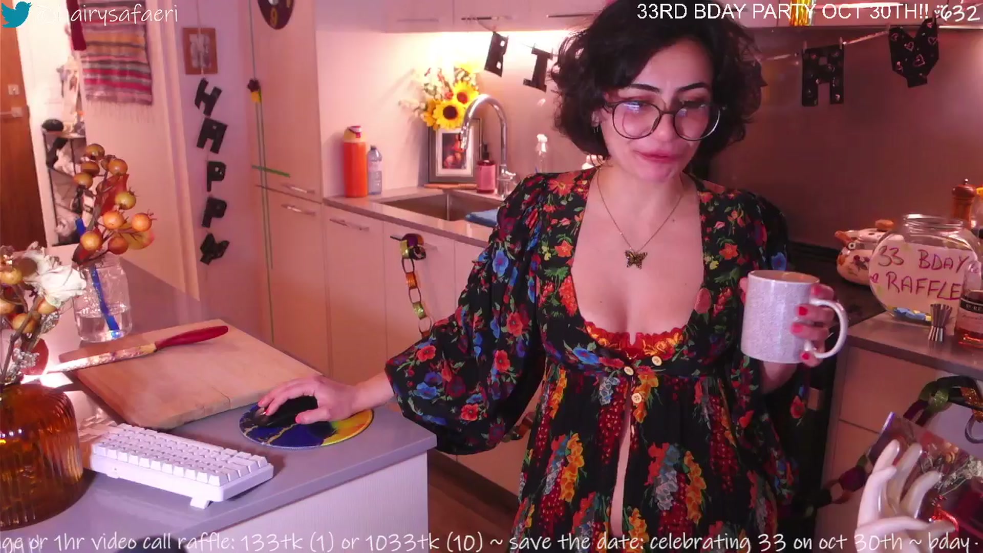 Gallery image thumbnail from BdaySafaeri's myfreecams stream on, 10/28/2025, 19:01 image 4 of 20