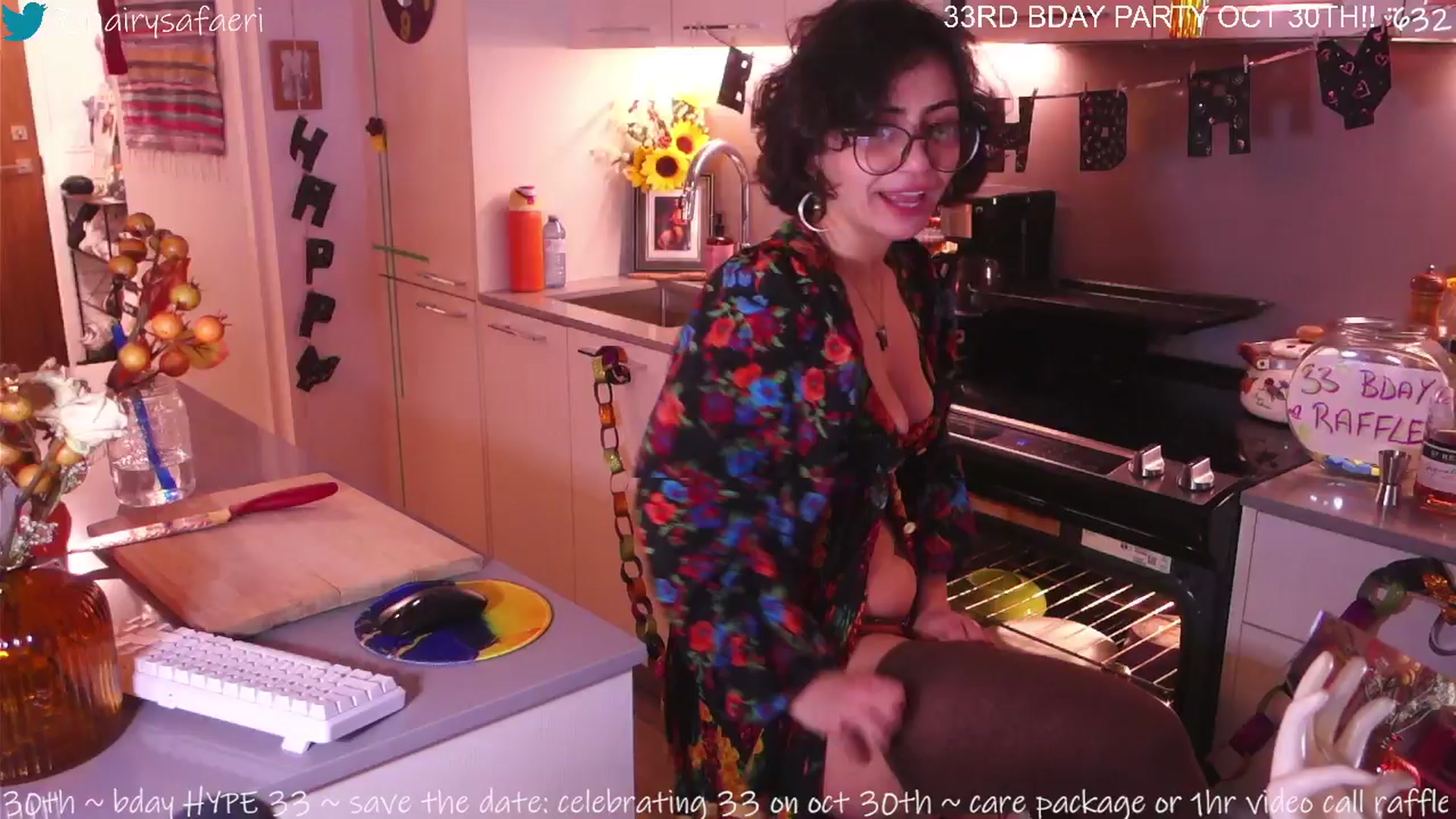 Gallery image thumbnail from BdaySafaeri's myfreecams stream on, 10/28/2025, 19:01 image 5 of 20