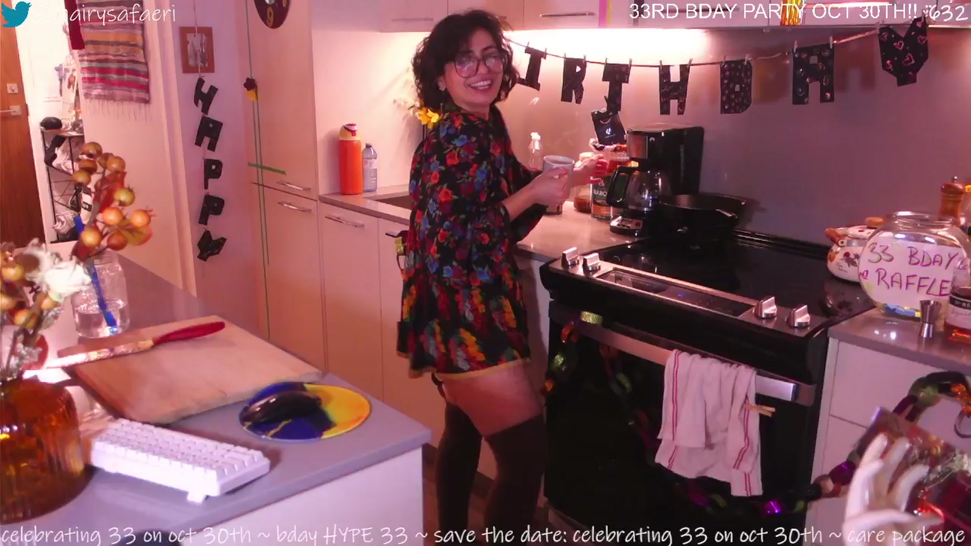 Gallery image thumbnail from BdaySafaeri's myfreecams stream on, 10/28/2025, 19:01 image 1 of 20