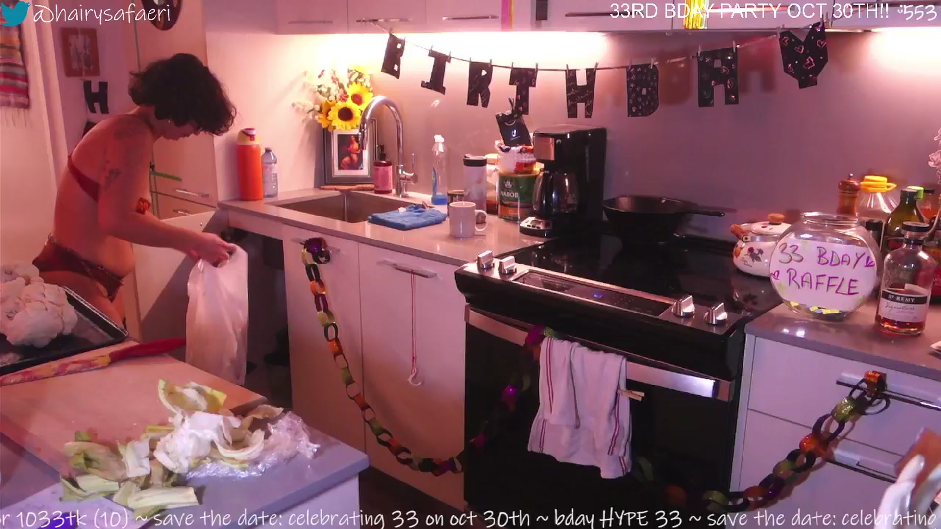 Gallery image thumbnail from BdaySafaeri's myfreecams stream on, 10/28/2025, 23:01 image 16 of 20