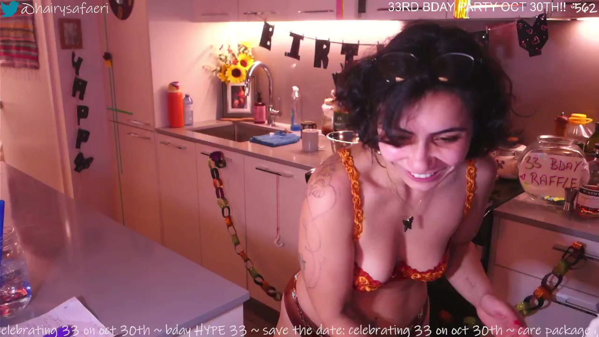 Gallery image thumbnail from BdaySafaeri's myfreecams stream on, 10/28/2025, 23:01 image 10 of 20