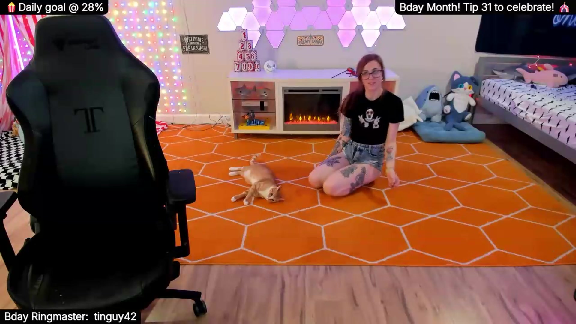 Gallery image thumbnail from BdayShark's myfreecams stream on, 09/27/2026, 08:04 image 17 of 20