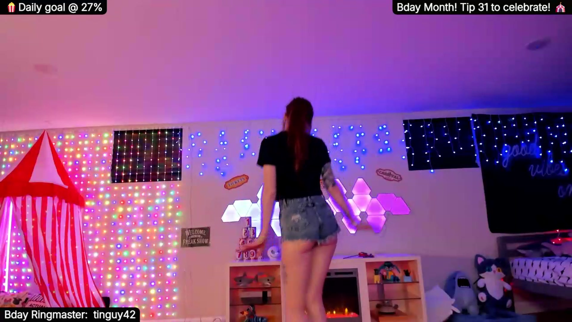 Gallery image thumbnail from BdayShark's myfreecams stream on, 09/27/2026, 08:04 image 11 of 20