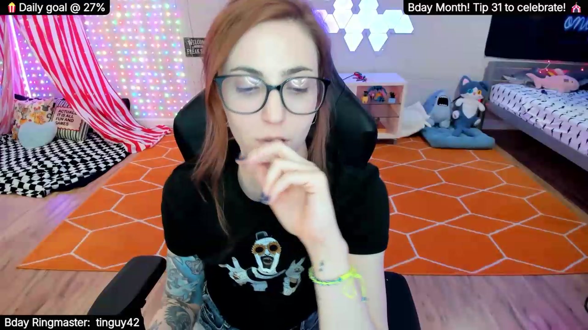 Gallery image thumbnail from BdayShark's myfreecams stream on, 09/27/2026, 08:04 image 13 of 20
