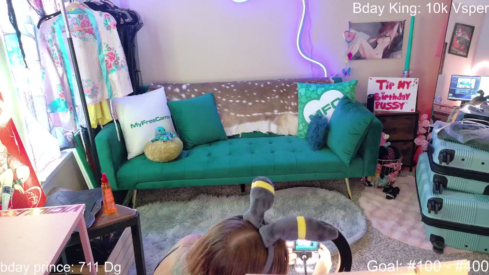 Gallery image thumbnail from BdaySquid's myfreecams stream on, 07/06/2025, 20:43 image 17 of 20