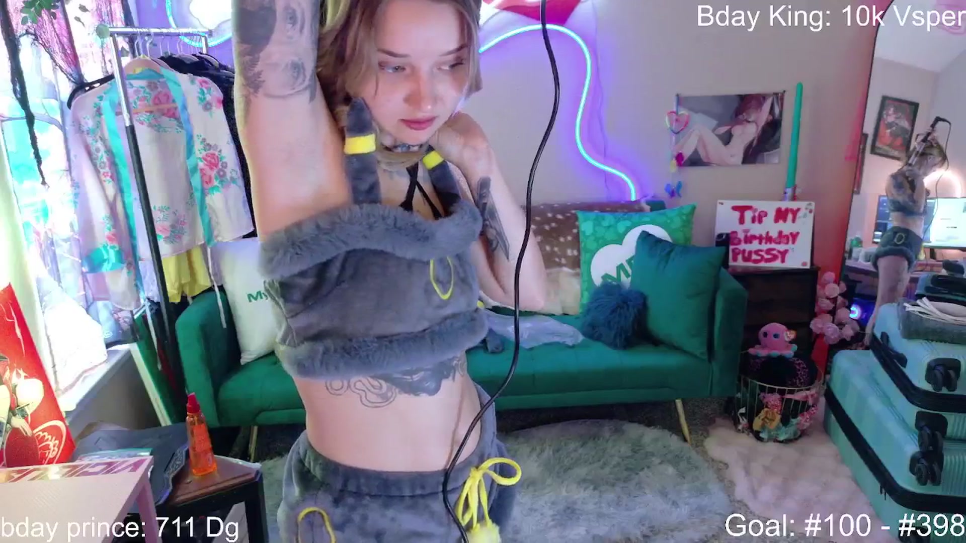 Gallery image thumbnail from BdaySquid's myfreecams stream on, 07/06/2025, 20:43 image 8 of 20
